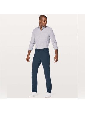 Lululemon ABC Slim-Fit 5 Pocket Pant 36x30
Warpstreme Navy Comfort Stretch Chino